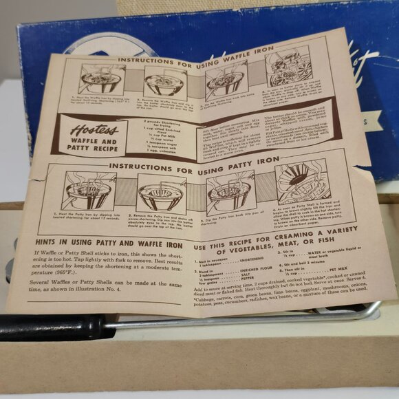 Handi Hostess Kit Waf-L-Ette and Patty Shell Molds Waffle Iron and Pastry Shells - Picture 7 of 9